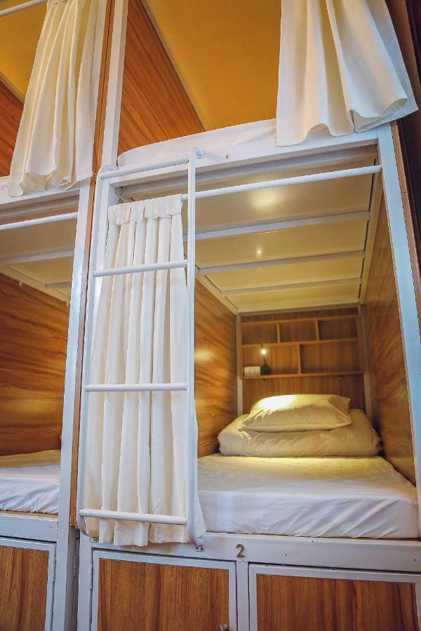 Halley Hostel ハノイ市 エクステリア 写真